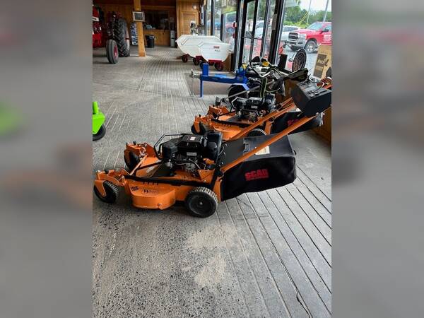 Scag SFC-30-7CV 30" Self-Propelled Walk-Behind Mower with Kohler CV224 Engine & Swivel Wheels