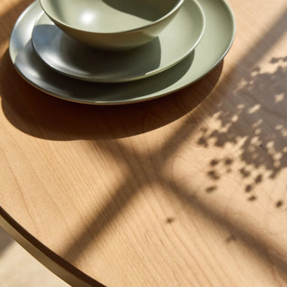 Zero Waste Round Table – Sustainable Eco-Friendly Dining Table