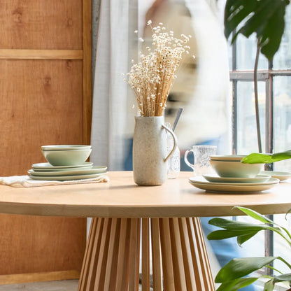 Zero Waste Round Table – Sustainable Eco-Friendly Dining Table