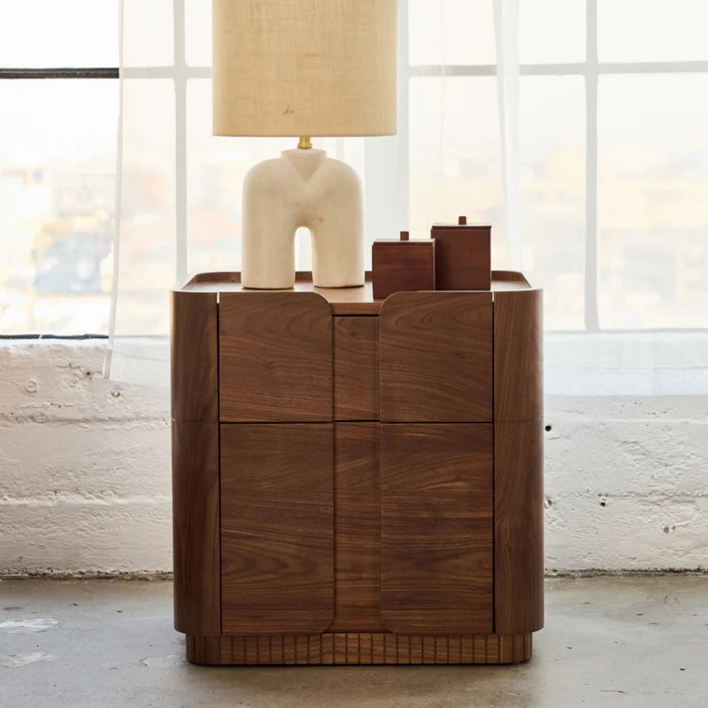 Montecito Side Table – Modern Elegance for Stylish Living Spaces