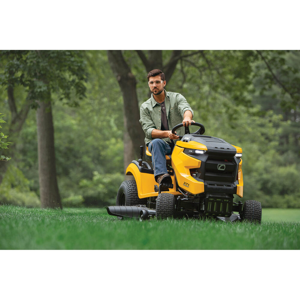 Cub Cadet XT1 Lawn Tractor