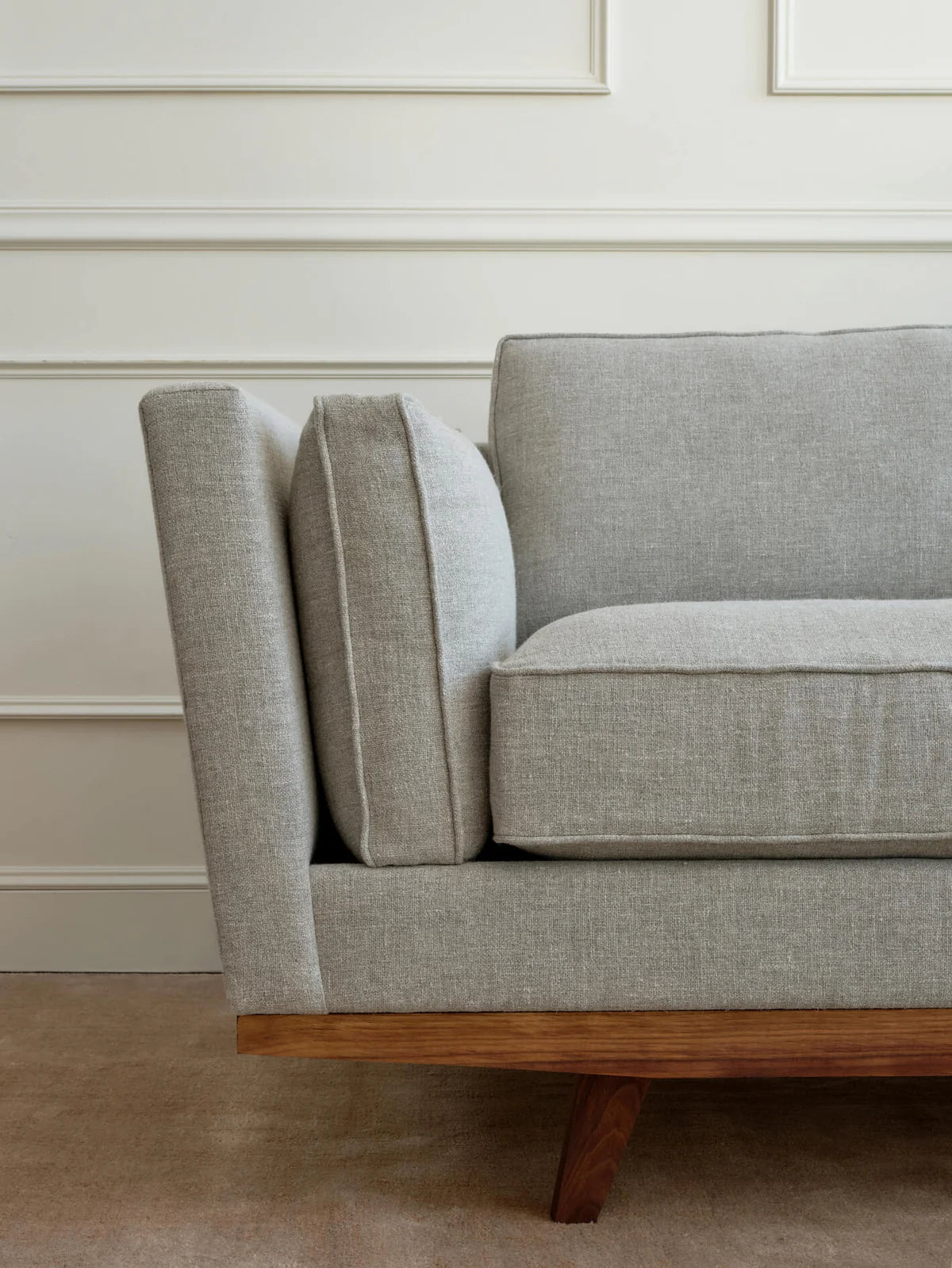 Kirnik Sofa in Natural Latex